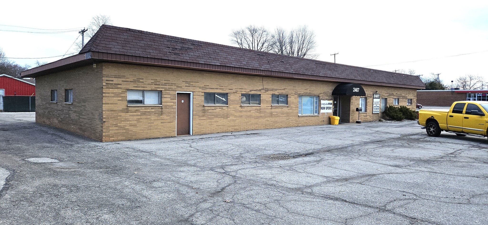 2467 Woodville Rd  