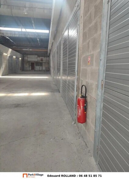 Industrial in Nantes for sale - Building Photo - Image 2 of 4