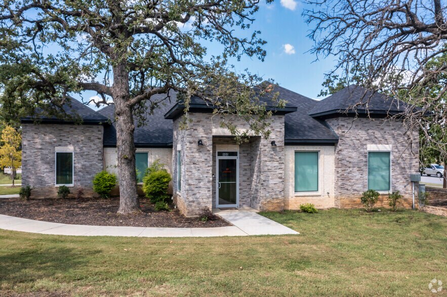 1762 Keller Pky, Keller, TX for sale - Primary Photo - Image 3 of 4