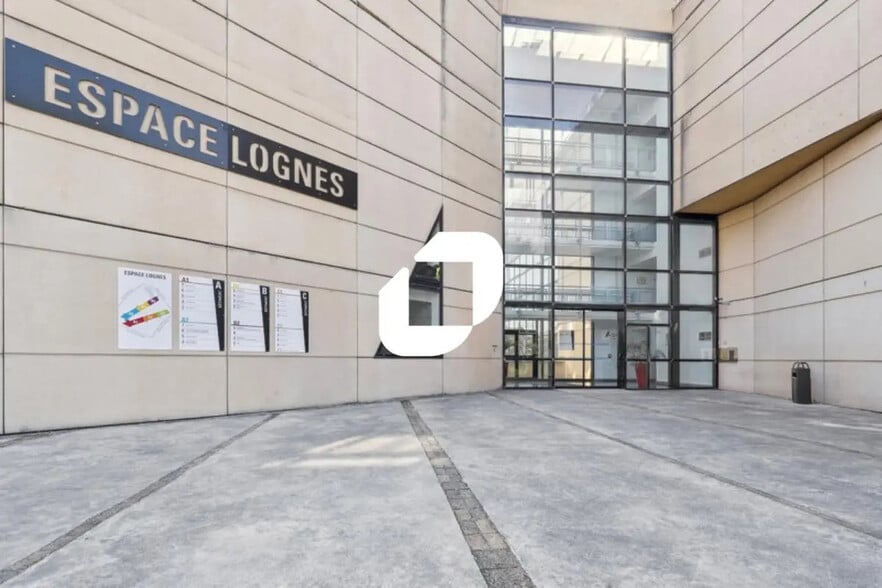 Office in Lognes for lease - Building Photo - Image 2 of 17