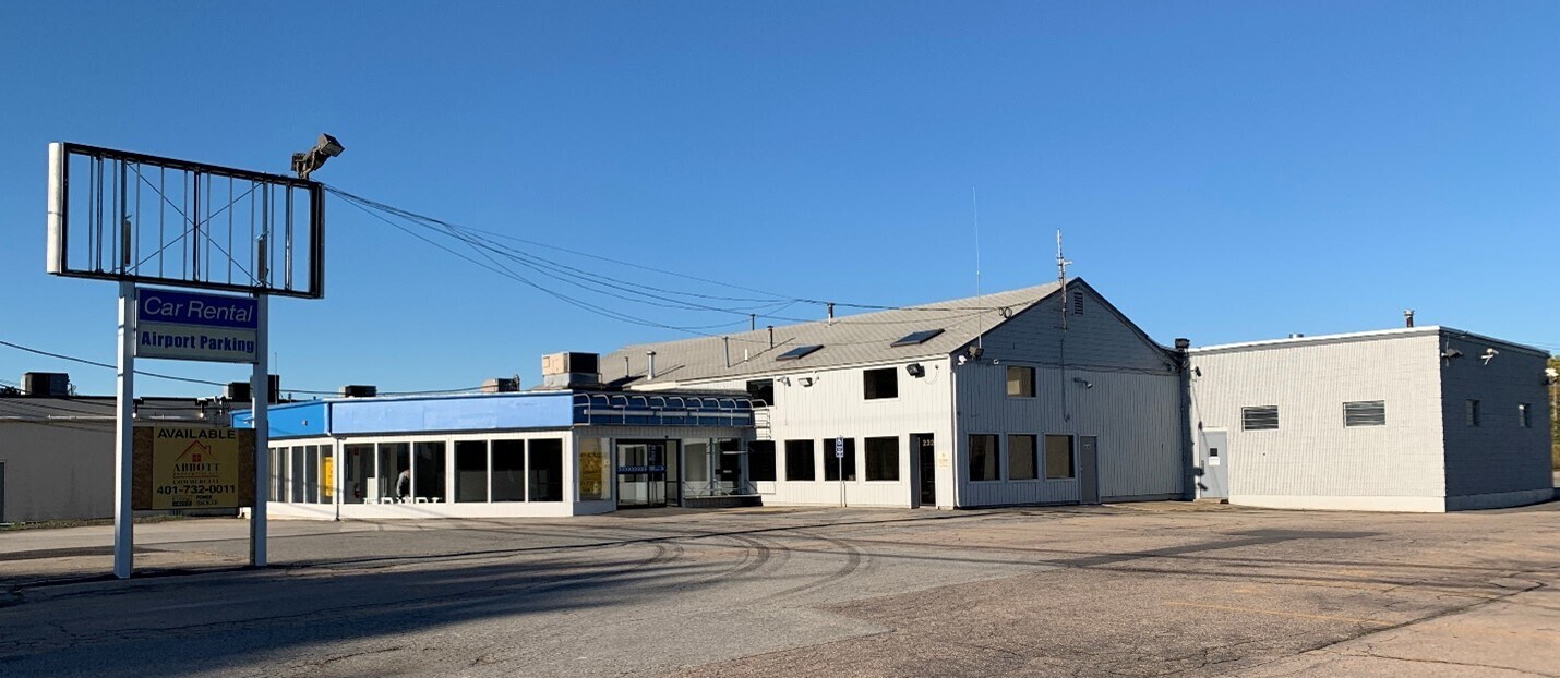 Retail in Warwick, RI for sale Building Photo- Image 1 of 1