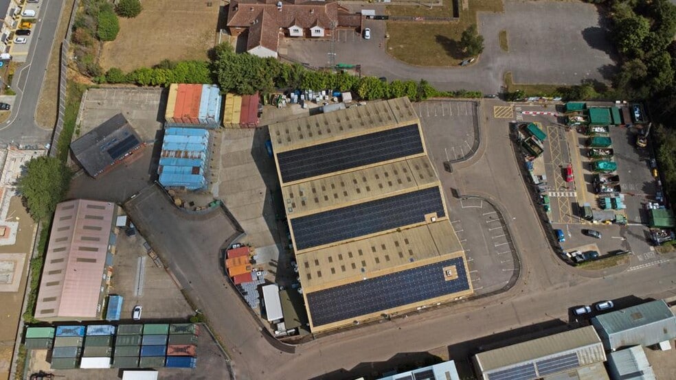 18-21 Springfield Rd, Burnham On Crouch for sale - Building Photo - Image 2 of 11