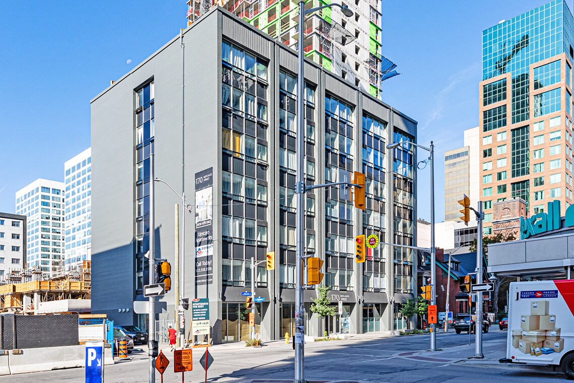 170 Metcalfe St, Ottawa, ON K2P 2P2