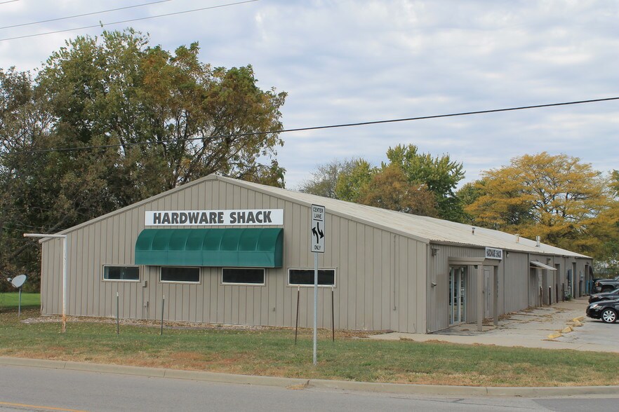 19880 Floyd St, Stilwell, KS 66085