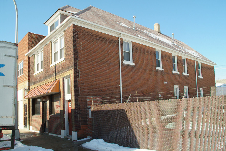 2231 Caniff St, Hamtramck, MI for sale - Primary Photo - Image 1 of 1