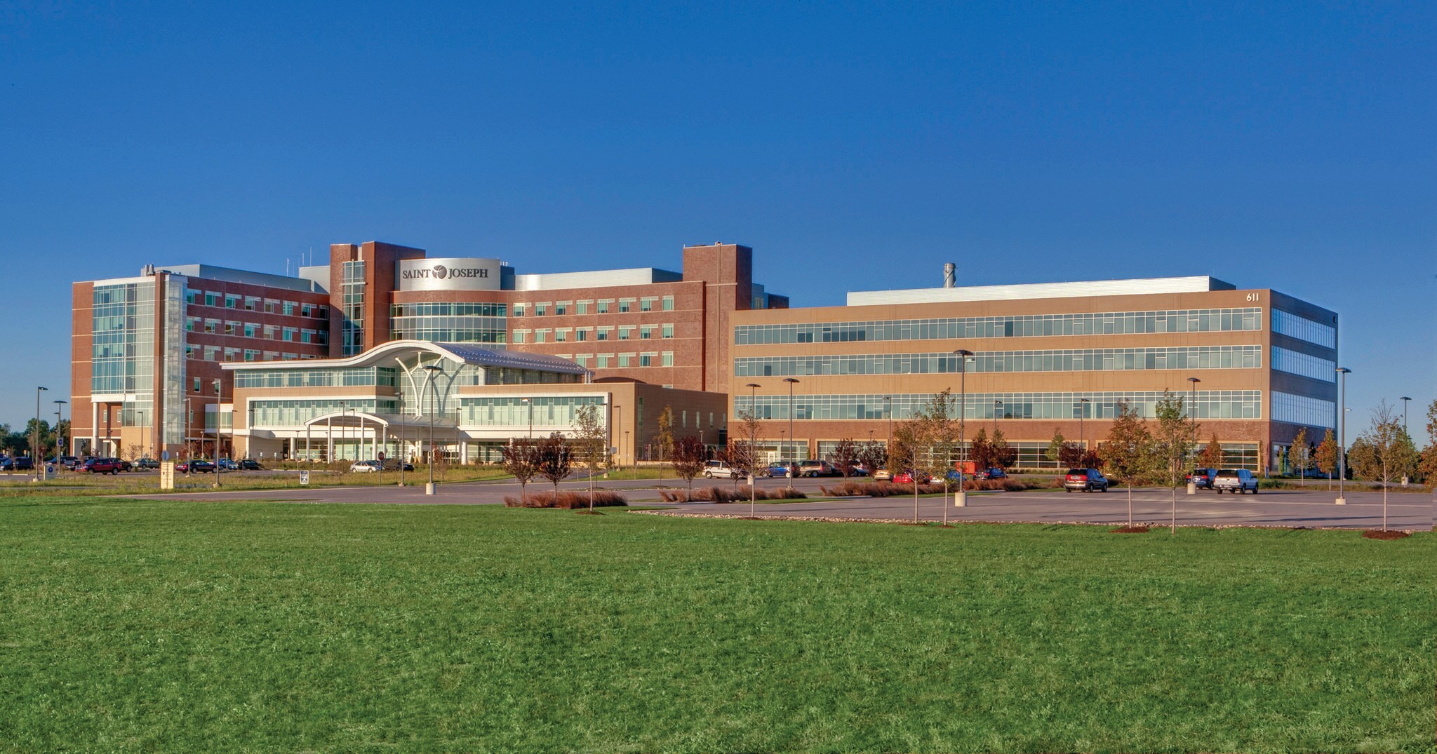 611 E Douglas Rd, Mishawaka, IN for sale Building Photo- Image 1 of 1