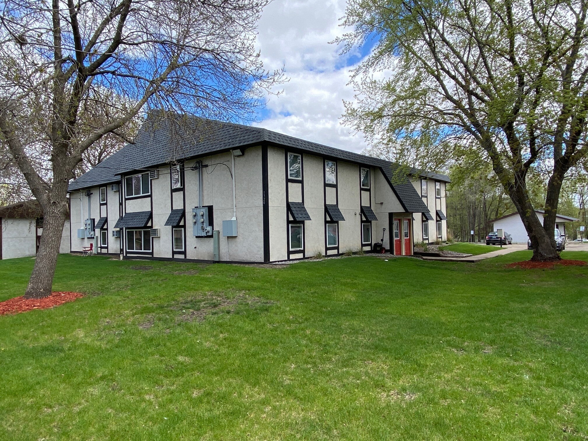 1310-1320 6th Ave S, Saint Cloud, MN for sale Building Photo- Image 1 of 1