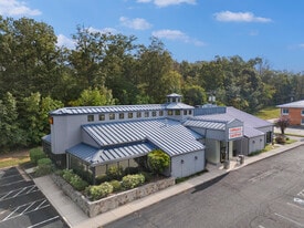 7373 Comfort Inn Dr, Warrenton VA - Pub