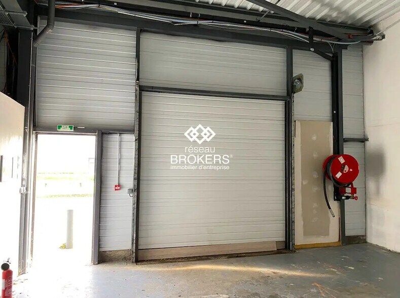 Retail in Nogent-sur-Oise for lease - Interior Photo - Image 3 of 4