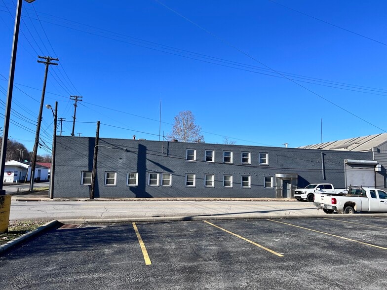 18 Hogue St, Youngstown, OH for lease - Building Photo - Image 2 of 10