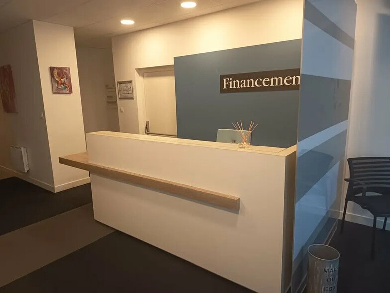 Office in Brest for lease - Interior Photo - Image 3 of 4