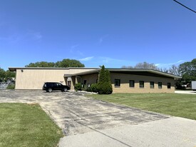 Industrial/Flex Building For Lease - Warehouse