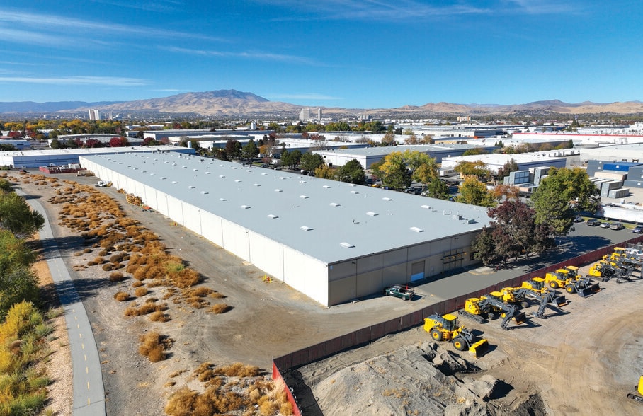 1095 Spice Islands Dr, Sparks, NV for lease - Building Photo - Image 3 of 4