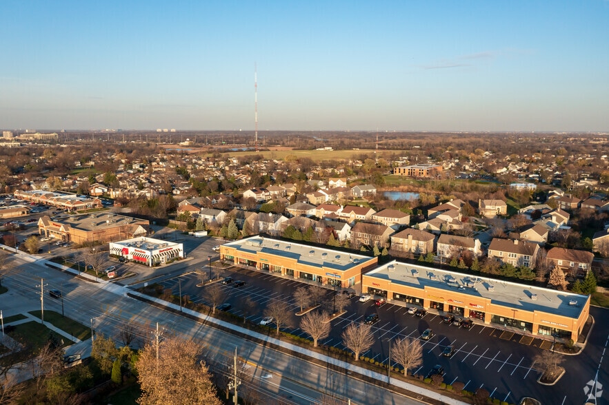 689-693 Meacham Rd, Elk Grove Village, IL for lease - Aerial - Image 2 of 5