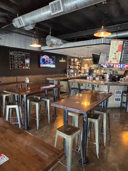 9223 Archibald Ave, Rancho Cucamonga, CA for lease - Building Photo - Image 2 of 10