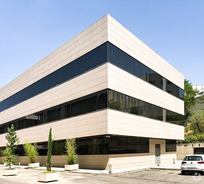 Office in San Sebastián De Los Reyes, MAD for sale - Building Photo - Image 2 of 2