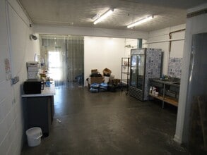 Triumph Way, Kempston for lease Interior Photo- Image 1 of 2