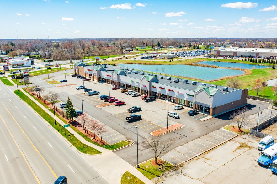 2684227000 Telegraph Rd, Flat Rock, MI 48134 Retail for Lease