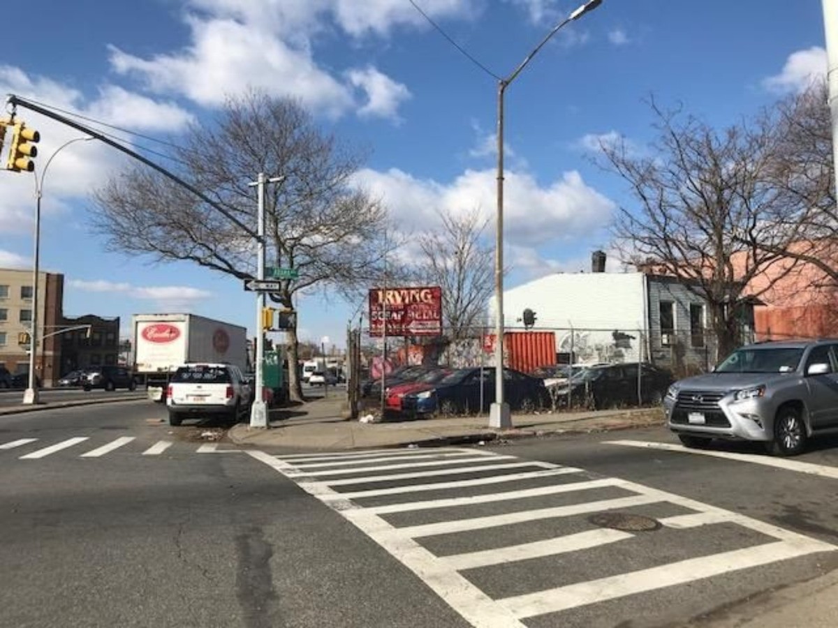 1865 Linden Blvd, Brooklyn, NY 11207 | LoopNet