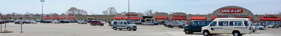 6063-6245 N Teutonia Ave, Milwaukee, WI for lease - Primary Photo - Image 2 of 11