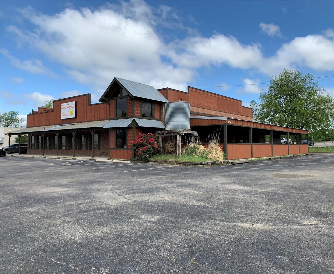 1470 E US Highway 377, Granbury, TX 76048