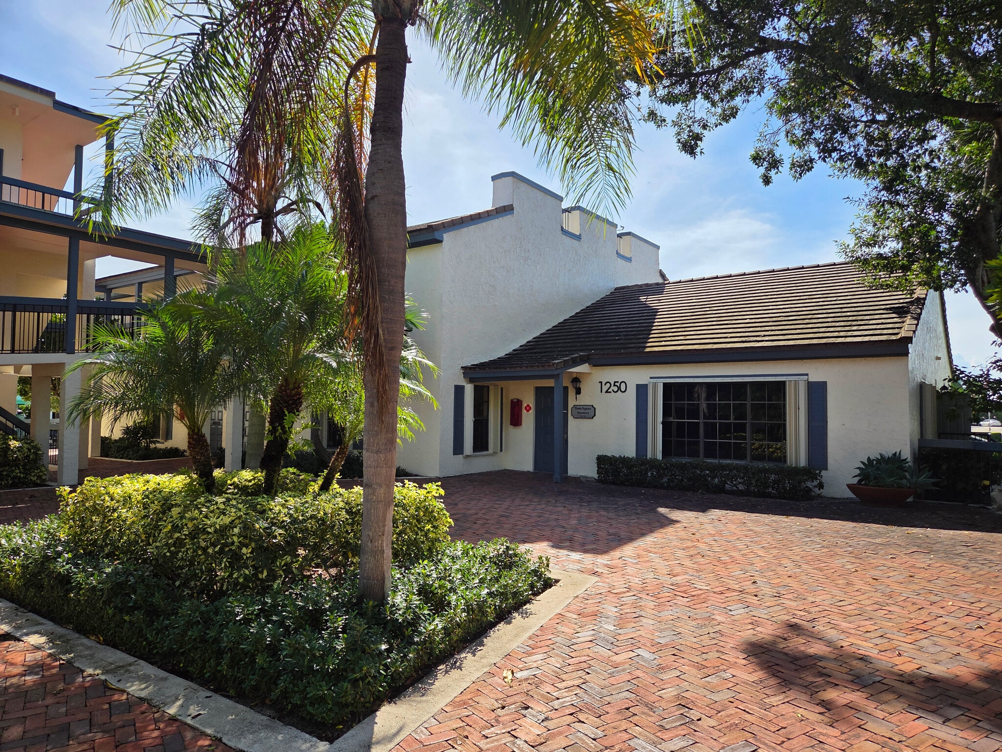 1250 S Federal Hwy, Boynton Beach, FL for lease Primary Photo- Image 1 of 5