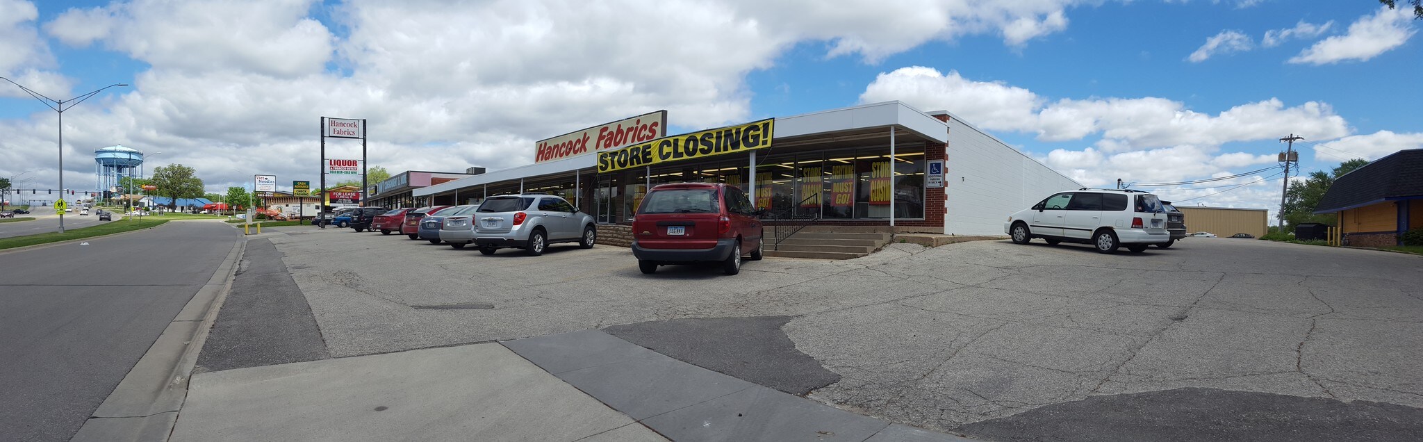 2830 University Ave, Waterloo, IA for sale Building Photo- Image 1 of 1