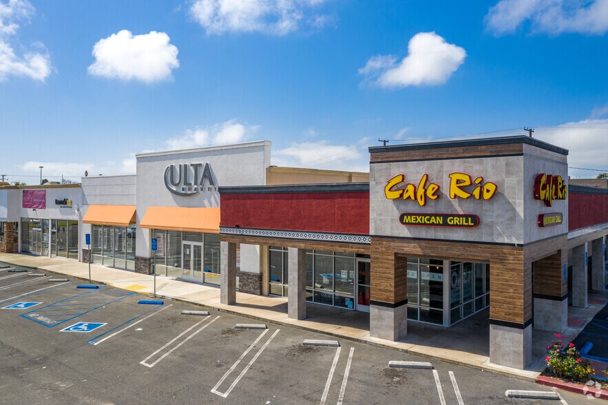 259275 E 17th St, Costa Mesa, CA 92627