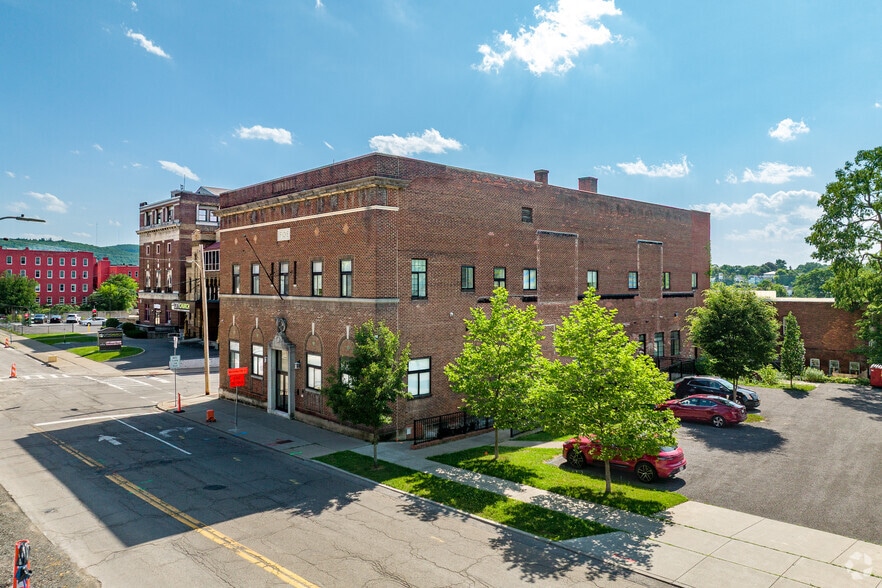257 Washington St, Binghamton, NY for sale - Building Photo - Image 2 of 23