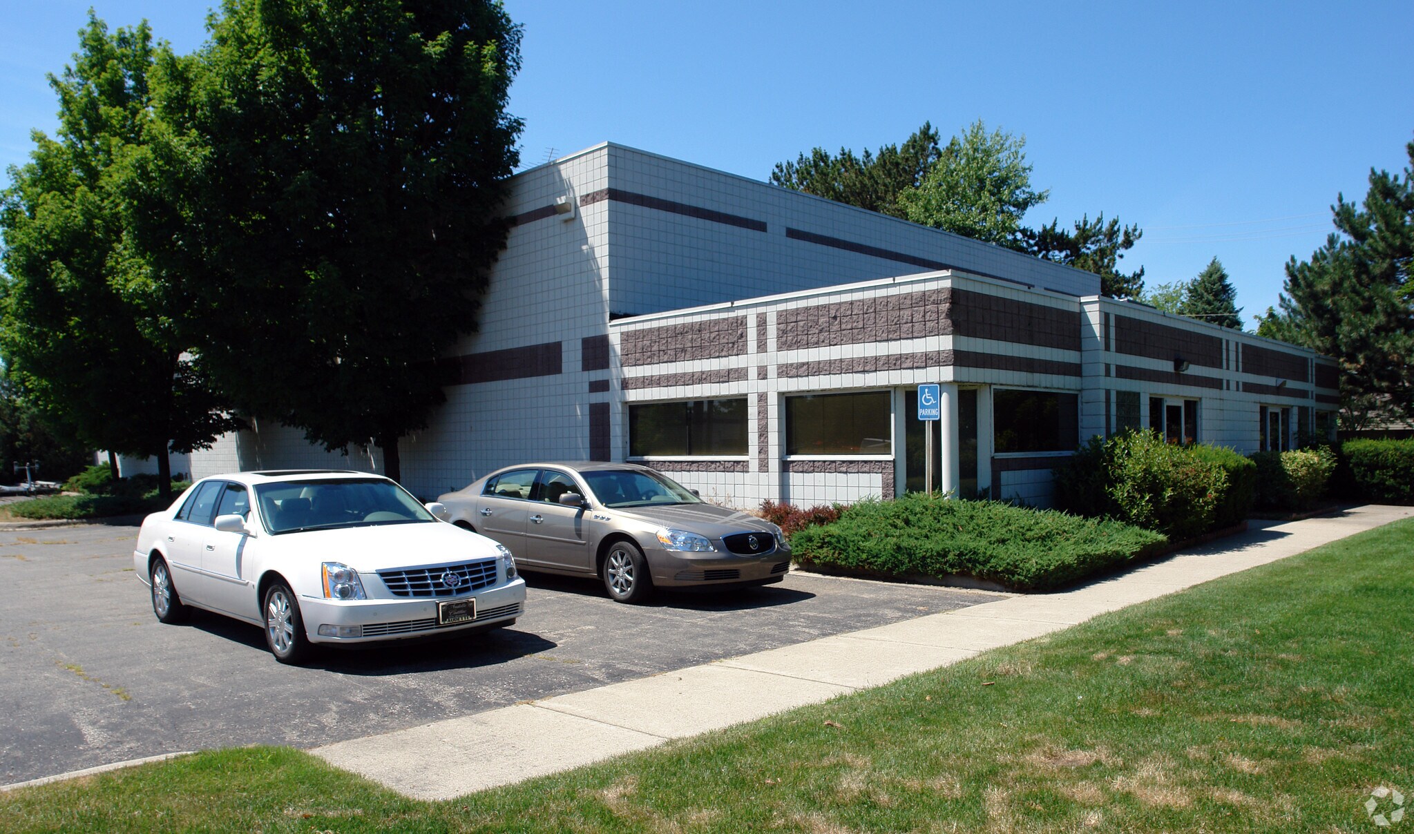 4224 Martin Rd, Commerce Township, MI for sale Primary Photo- Image 1 of 1