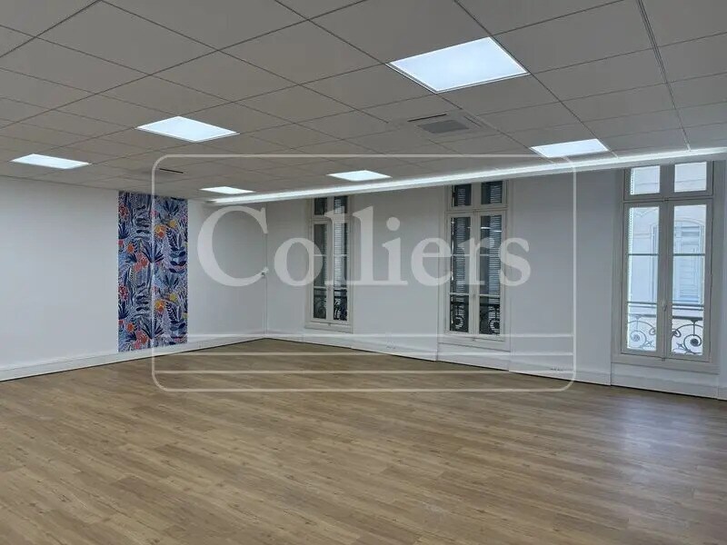 36 Rue De La Republique, Marseille for lease Interior Photo- Image 1 of 4