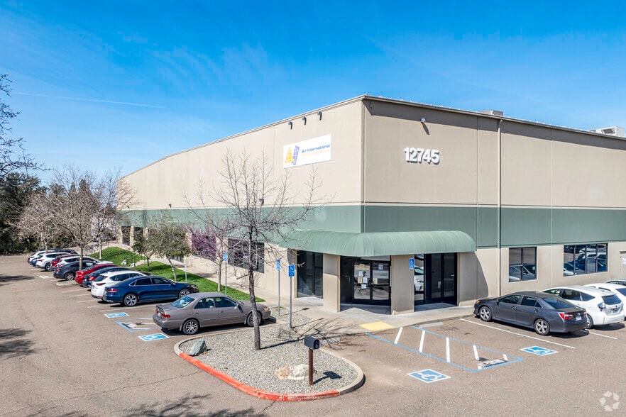12745 Earhart Ave, Auburn, CA for lease - Building Photo - Image 1 of 7