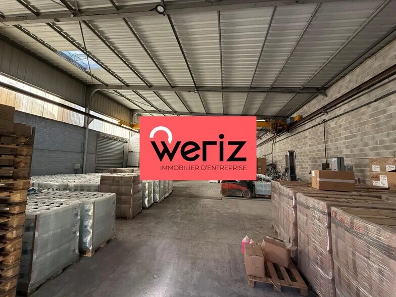 Office in Vitrolles for lease - Building Photo - Image 1 of 13