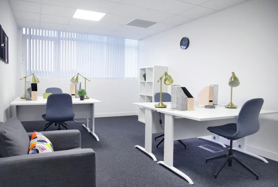 Pixmore Ave, Letchworth Garden City for lease Interior Photo- Image 1 of 4