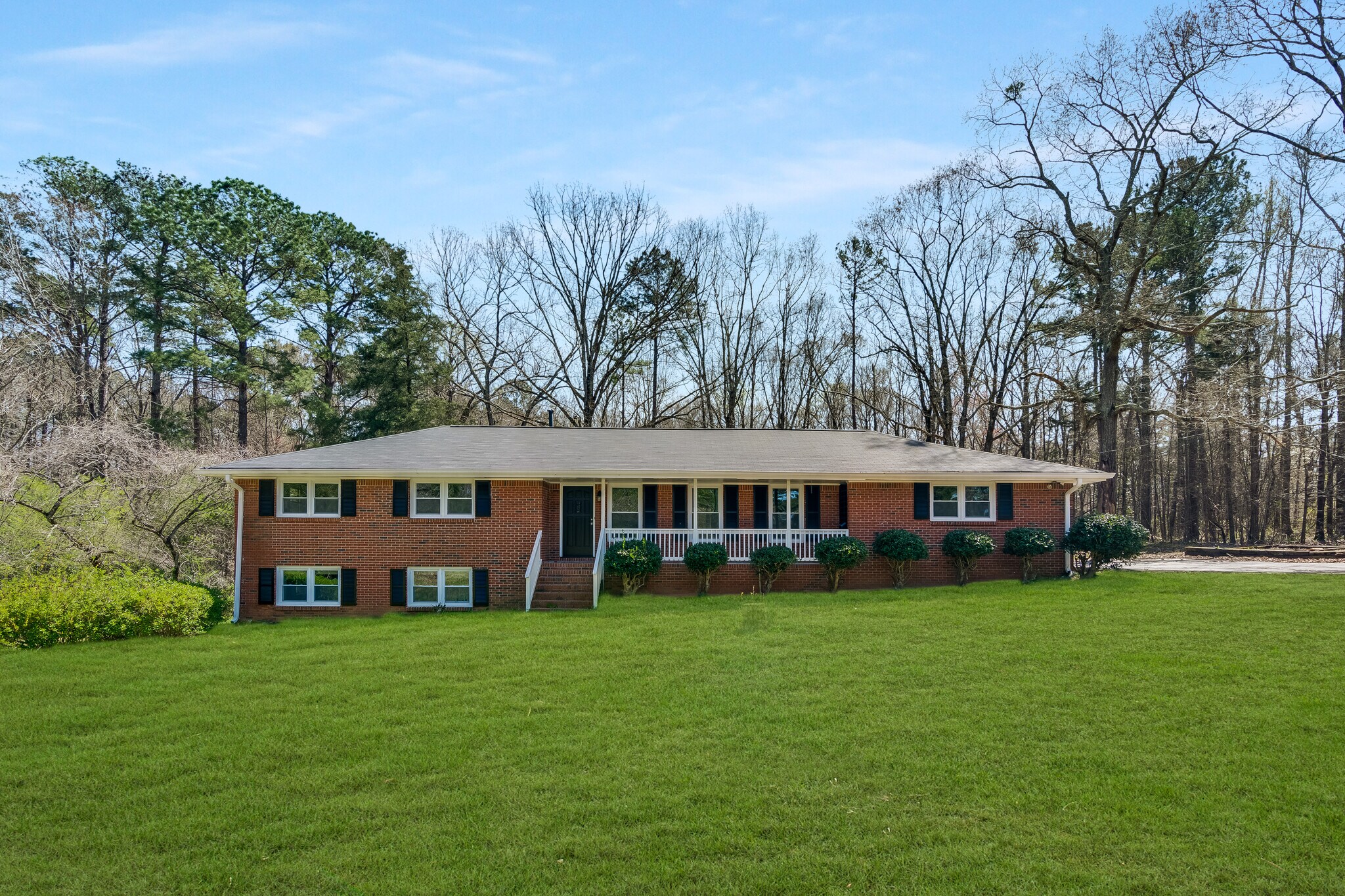 14931 Brown Bridge Rd, Covington, GA 30016