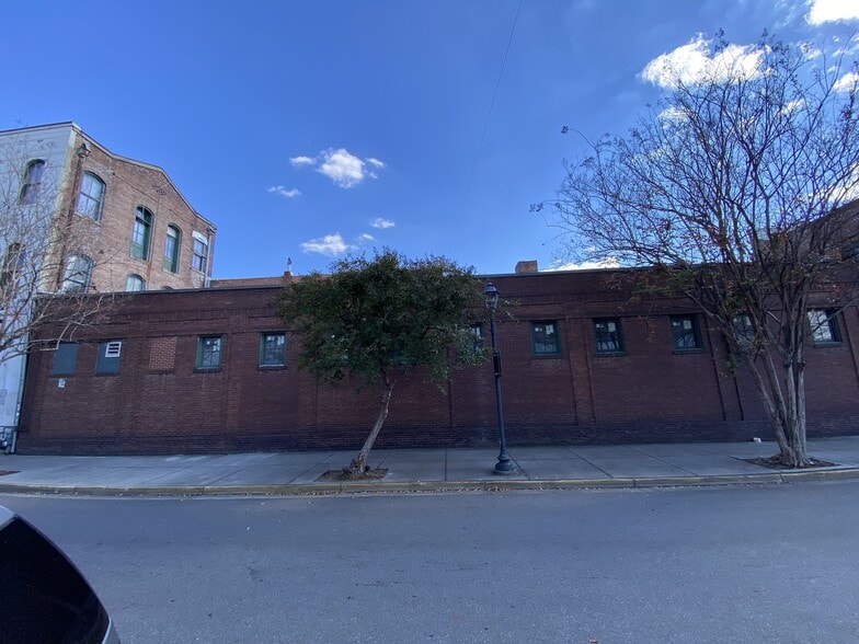 210 11th St, Augusta, GA for lease - Building Photo - Image 2 of 10