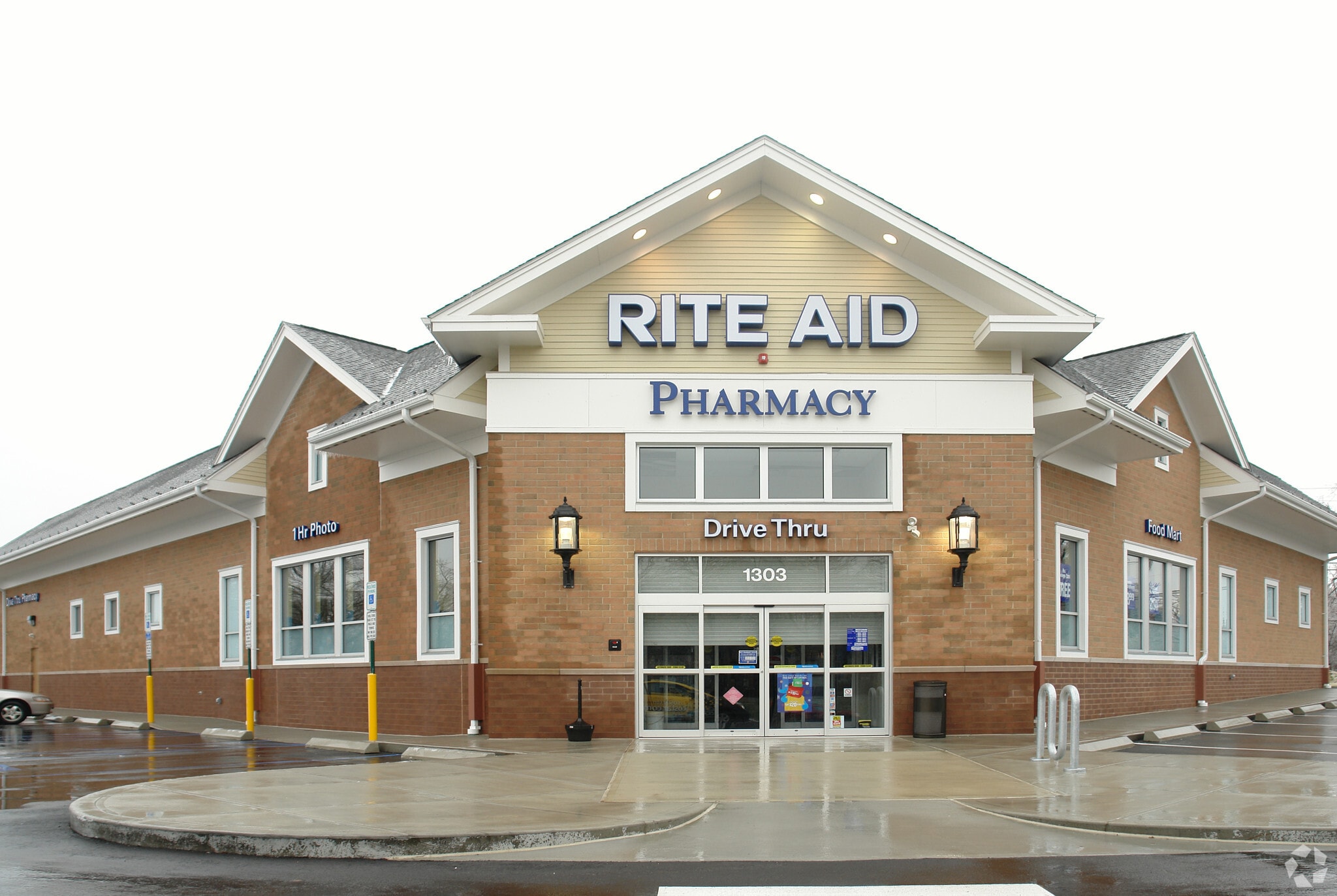 1303 Woodbury Ave, Portsmouth, NH for lease Primary Photo- Image 1 of 6