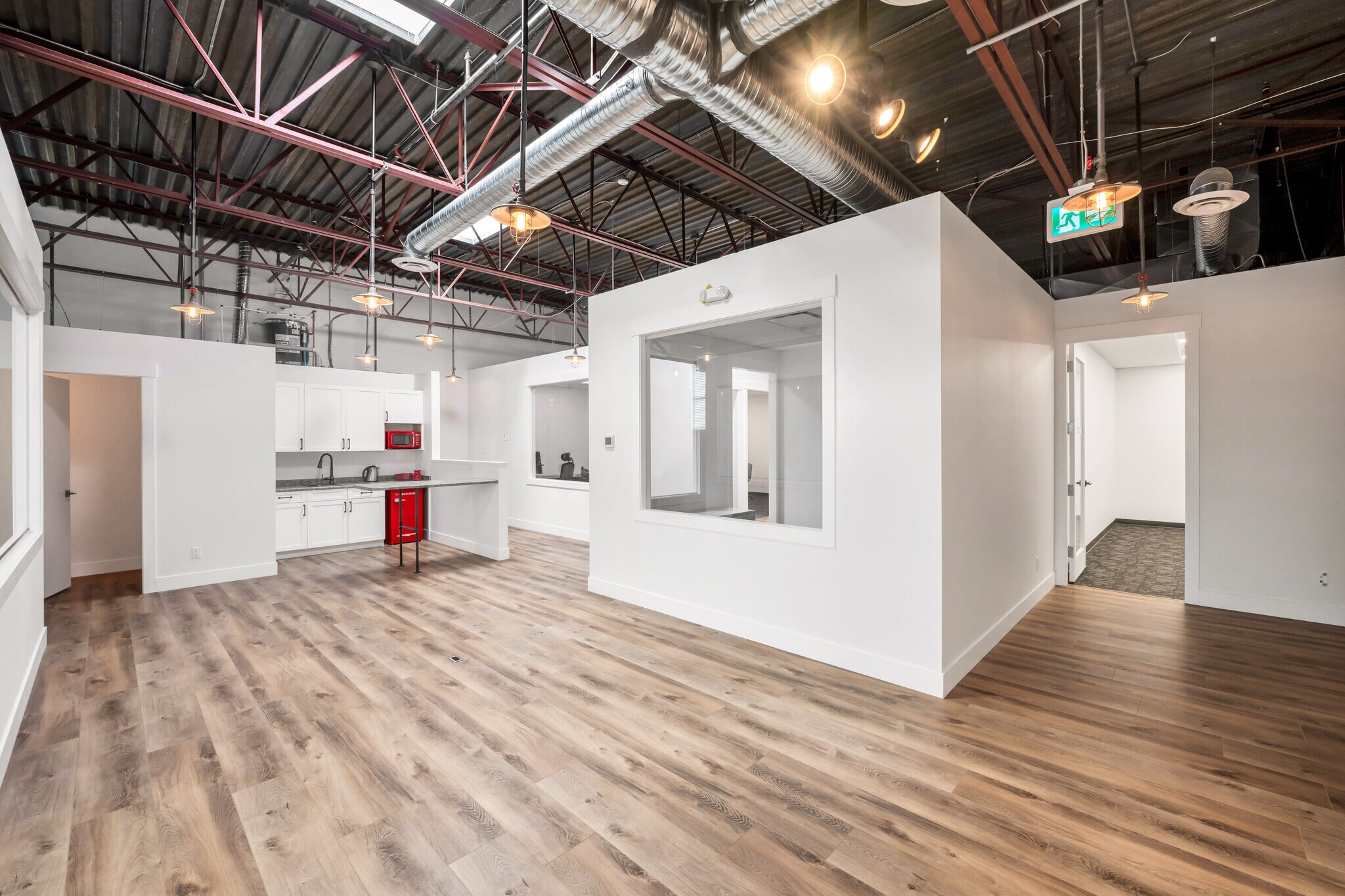 17750 65A Av, Surrey, BC for sale Building Photo- Image 1 of 5