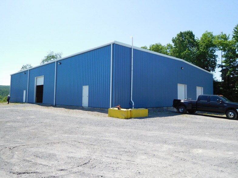 1603 Grafton Rd, WV 26508