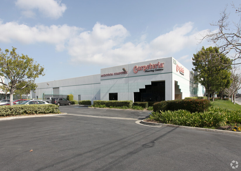 3205 Pomona Blvd, Pomona, CA for lease - Building Photo - Image 3 of 39