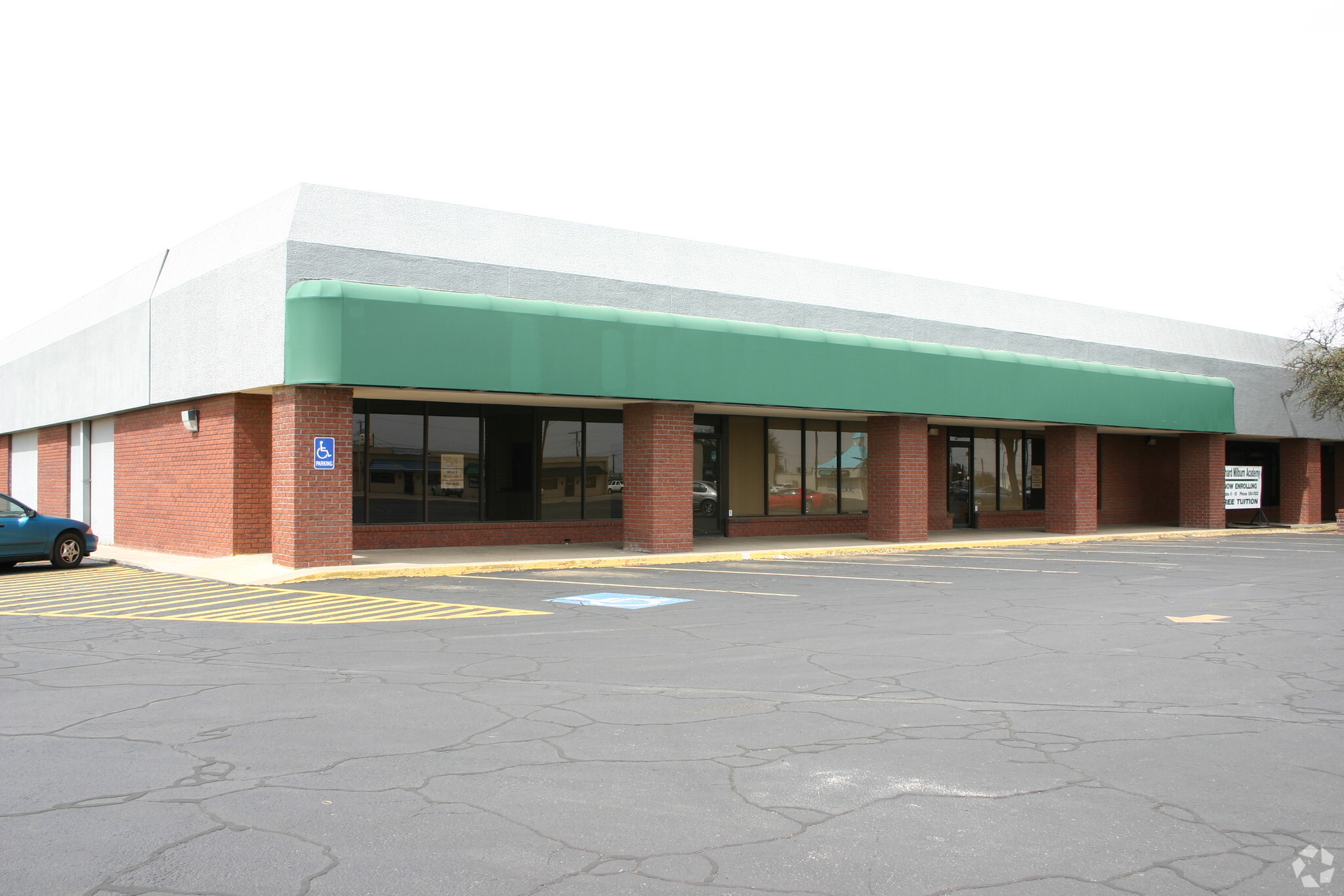 2525 N Grandview Ave, Odessa, TX for lease Primary Photo- Image 1 of 2