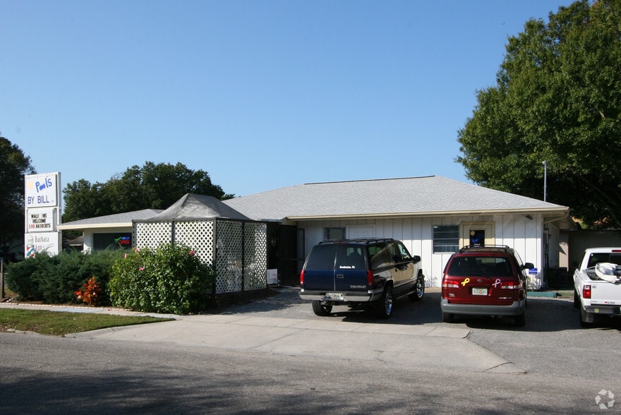 4800 Manatee Ave, Bradenton, FL for lease - Building Photo - Image 2 of 6