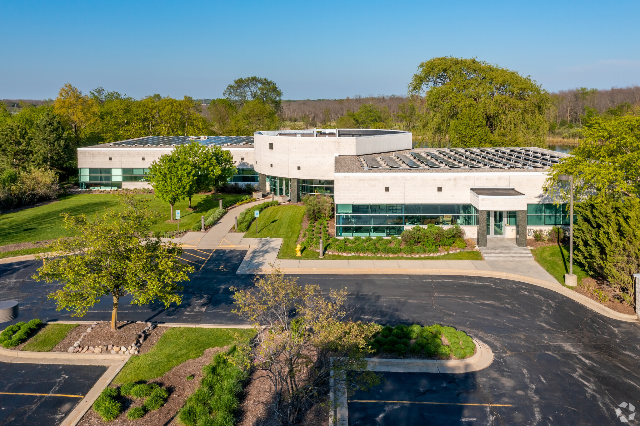 3360 Gateway Rd, Brookfield, WI for sale Building Photo- Image 1 of 1