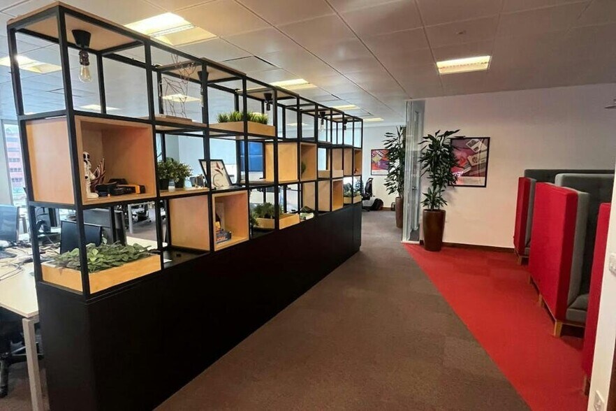 Queens Rd, Chester for lease - Building Photo - Image 2 of 13