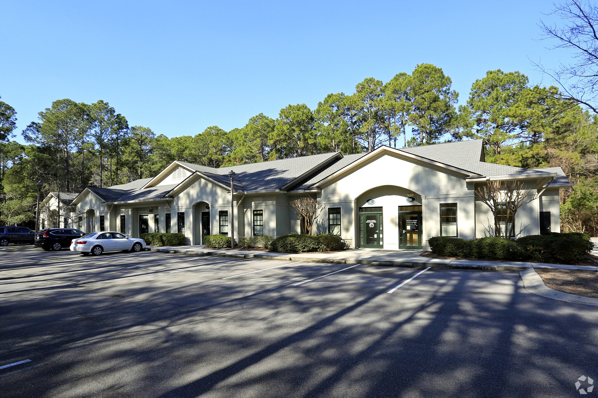 60 N Main St, Hilton Head, SC for sale Primary Photo- Image 1 of 1