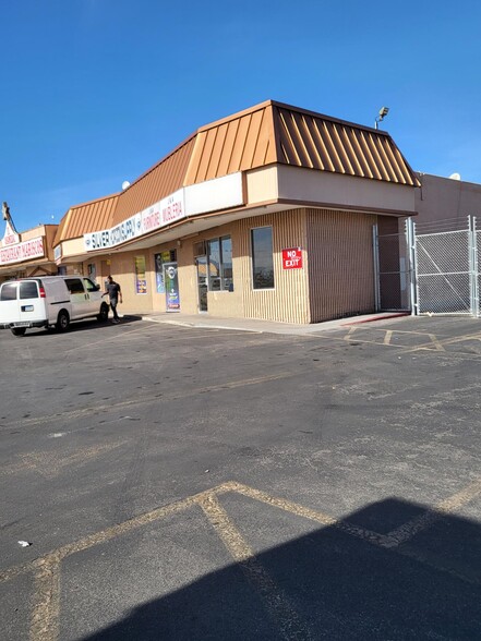 1000-1078 N Rancho Dr, Las Vegas, NV for lease - Building Photo - Image 2 of 4