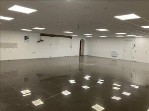 London Rd, Pembroke Dock for lease Interior Photo- Image 1 of 2