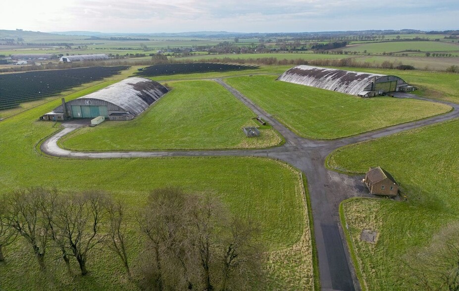 Red Barn Lane, Wroughton for lease - Primary Photo - Image 1 of 6