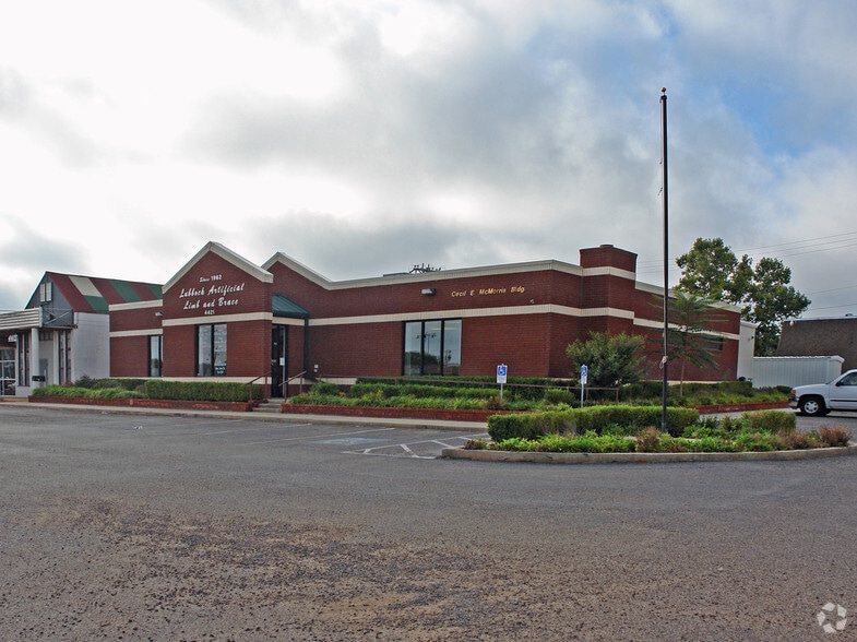 4421 19th St, Lubbock, TX for lease - Building Photo - Image 1 of 6