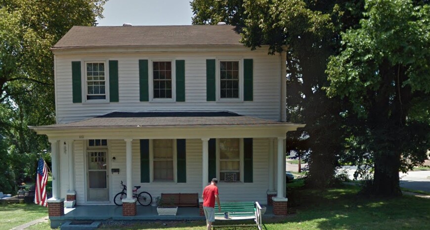 202 S 4th St, Bardstown, KY for sale Primary Photo- Image 1 of 1